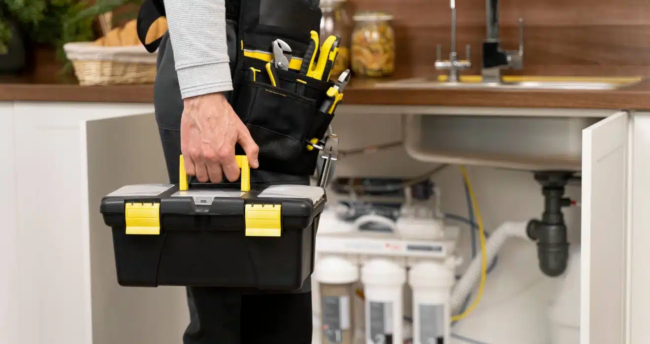 Professional Handyman Tips to Maintain Your House